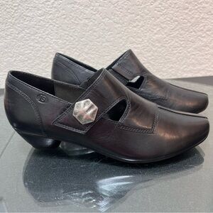 🥰NWOT🥰 Josef Seibel Tina Slip On Mary Jane Black Leather Shoes  Size 6.5